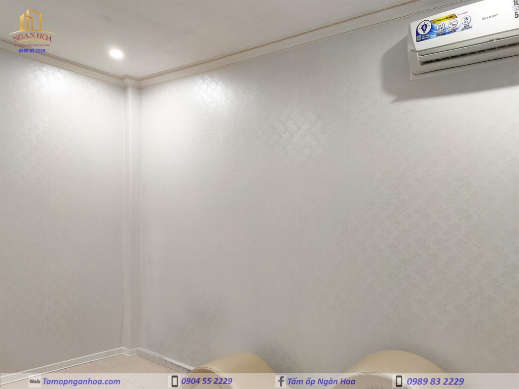 Tấm nhựa ốp tường mã PVC 4060 thi công phòng ngủ (1)