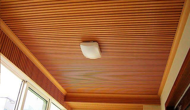 Tấm nhựa giả gỗ ốp trần