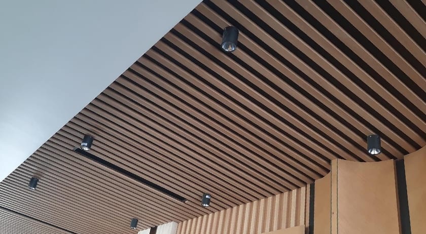 tấm nhựa ốp trần