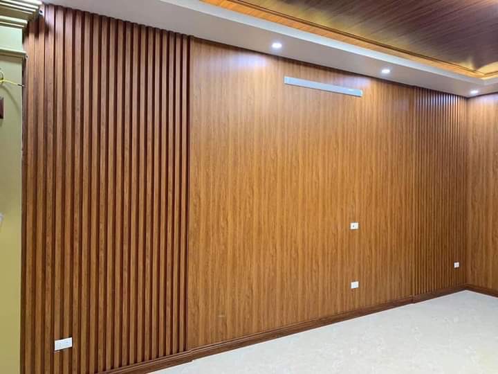 tấm nhựa ốp tường vân gỗ